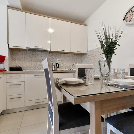 Appartement Diora *