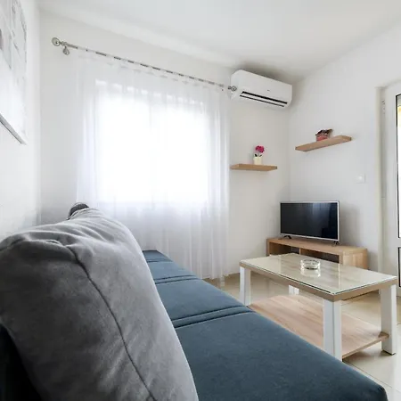 Apartamento Diora Seline