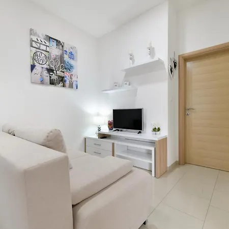 Apartamento Diora Seline