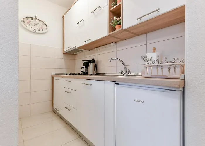 Diora Apartment Seline