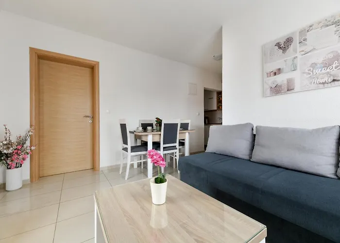 Diora Apartment Seline