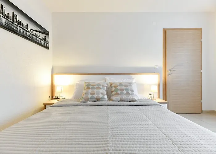 Diora Apartment *
