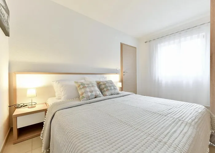 Diora Apartment Seline