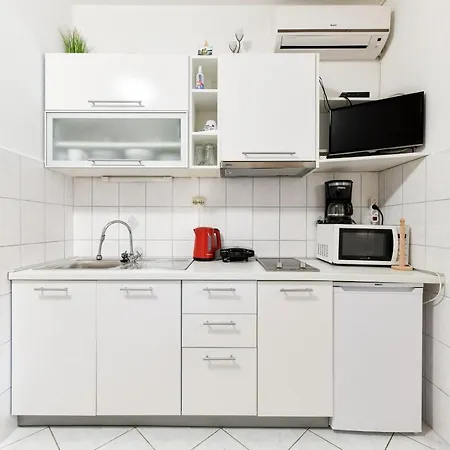 Diora Apartment