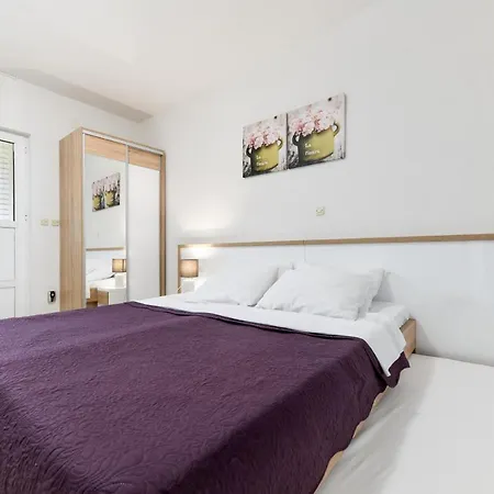 Diora Apartment Seline