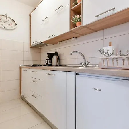 Diora Apartament Seline