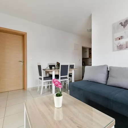 Diora Apartment Seline