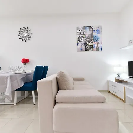 Apartament Diora