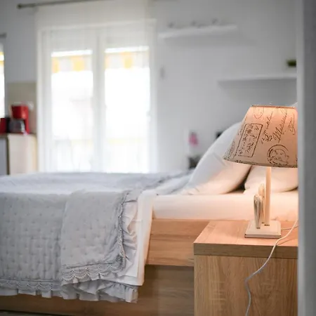 Diora Apartment