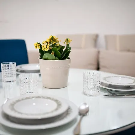 Diora Apartment *