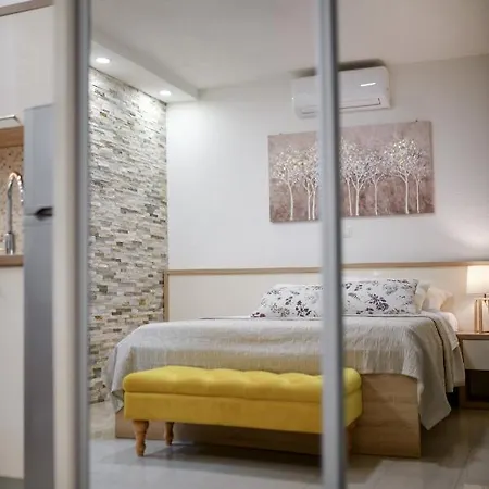 Diora Apartment *