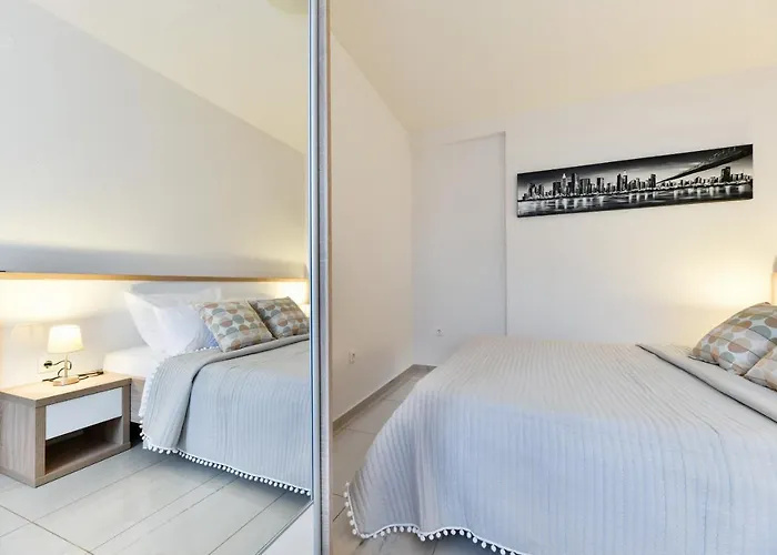 Апартаменты Diora