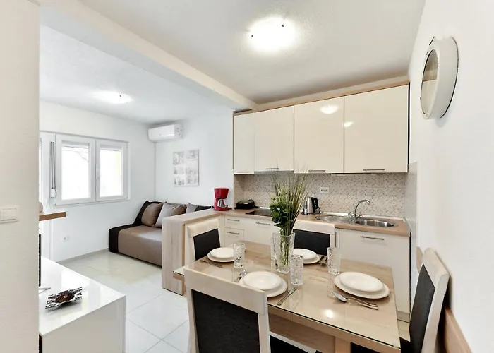 Апартаменты Diora