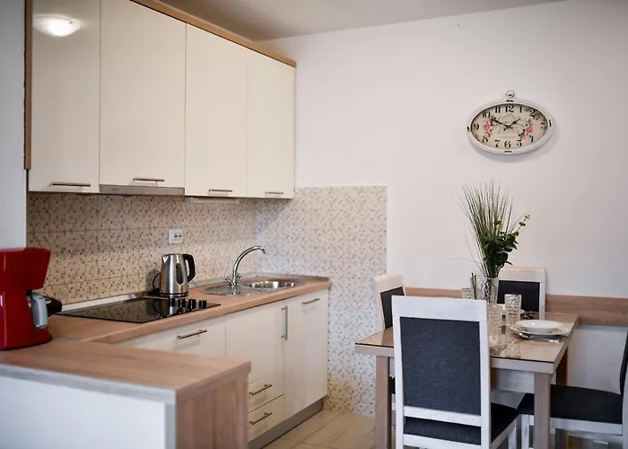 Апартаменты Diora *